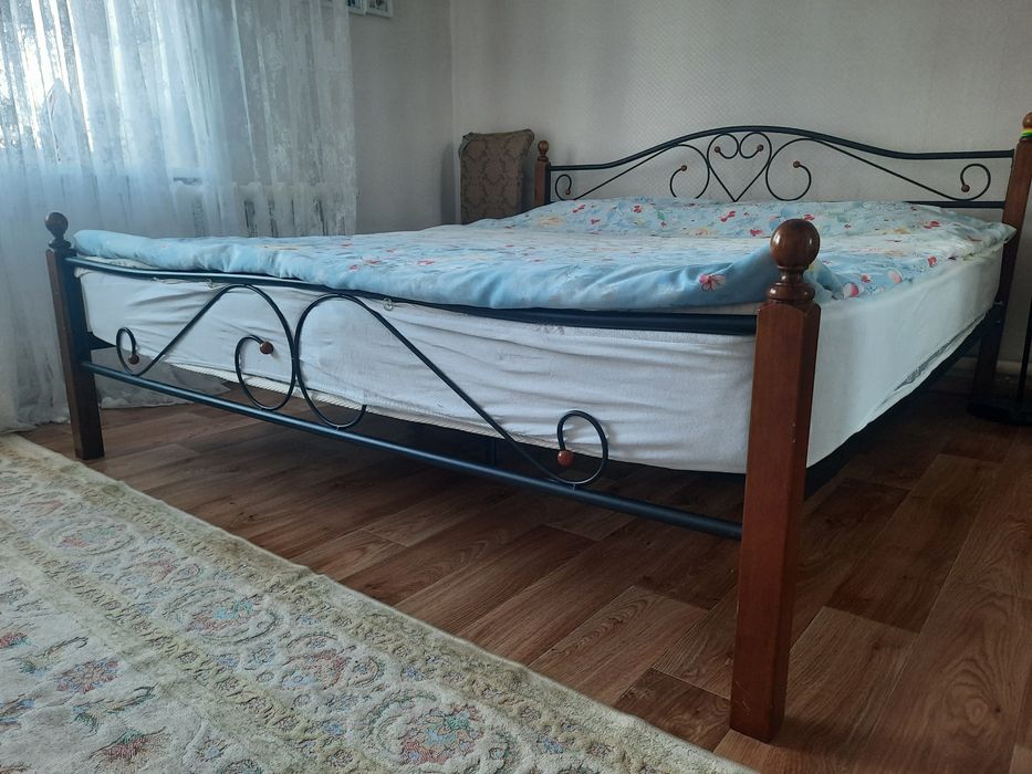 Срочно продам кровать 20к