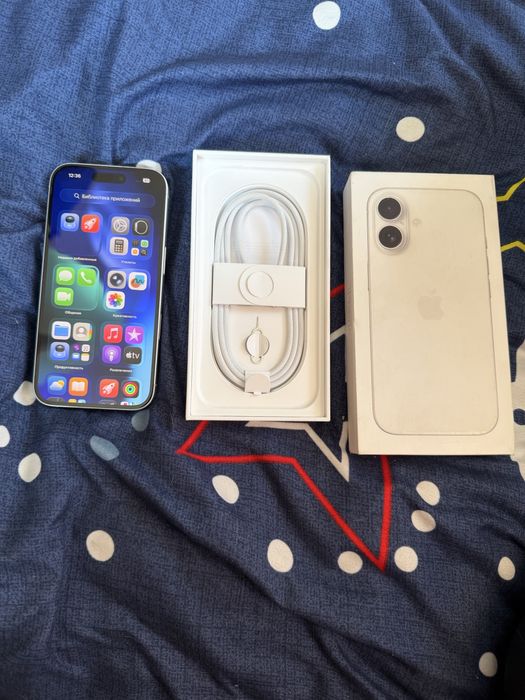 Продам телефон Айфон 16