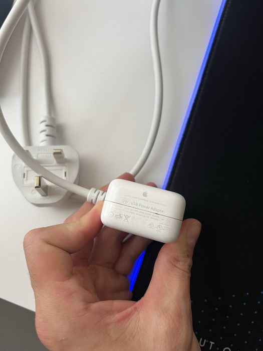 Incarcator Original Apple 10W USB-A cu Cablu Extensie Priza UK