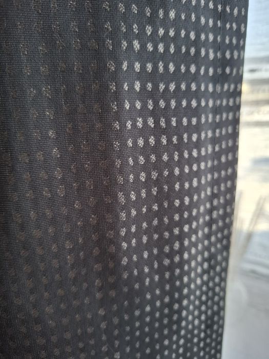 Draperii de culoare gri petrol .