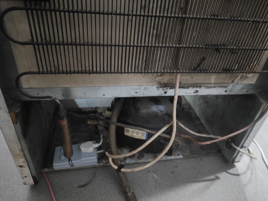 Холодильник для магазина