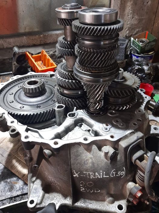 Продам коробку на ниссан х-трейл