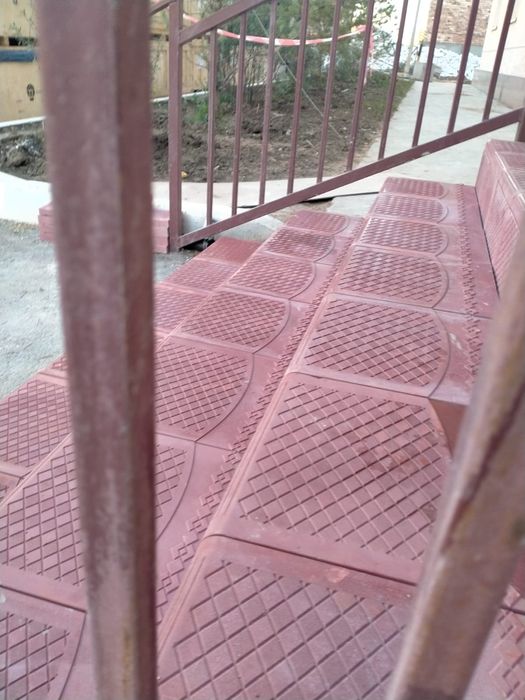 Продаем плитку для площадки