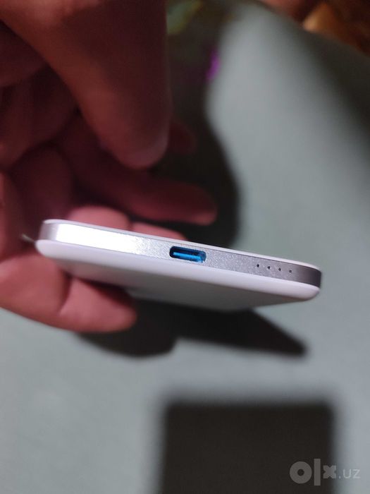 Anker power bank 3000 mAh