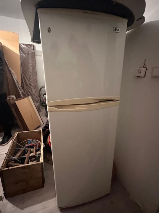 Холодильник сатылады