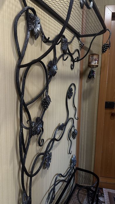 Вешалка кованная