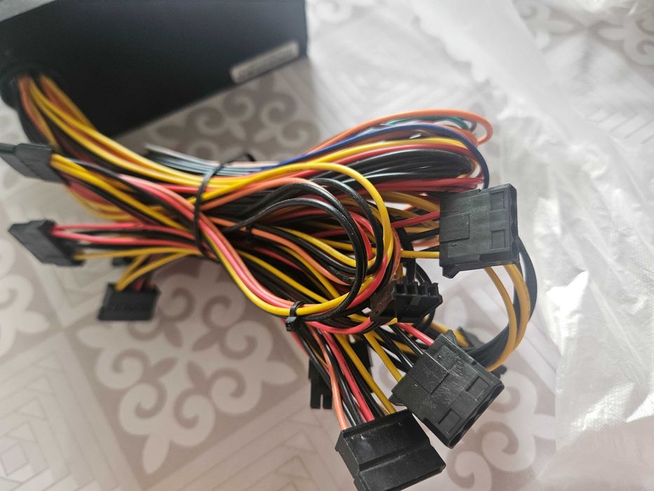 Блок питания AeroCool VX PLUS 600