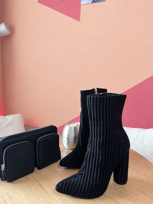 Botine cu toc elegante