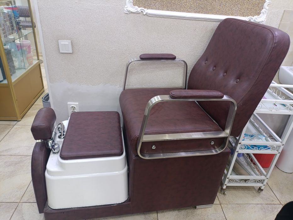 Продам педикюрное кресло