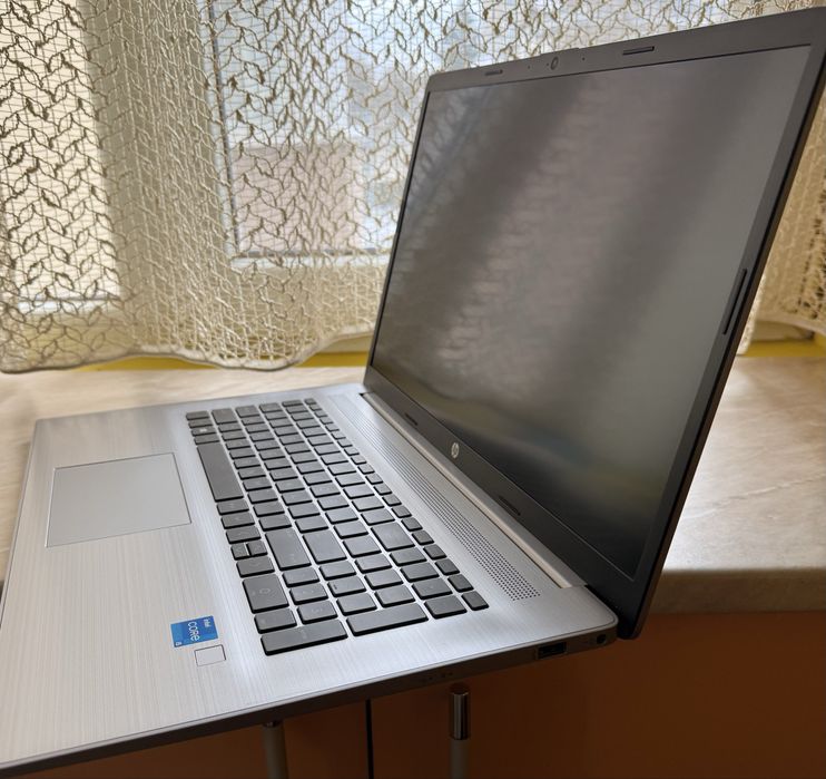 HP 470 G8 (17.3") | Intel i5 11-gen | NVIDIA