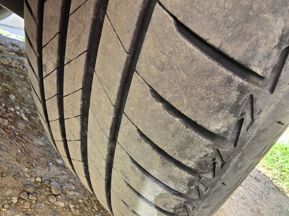 Bridgestone летни гуми 215/60/17