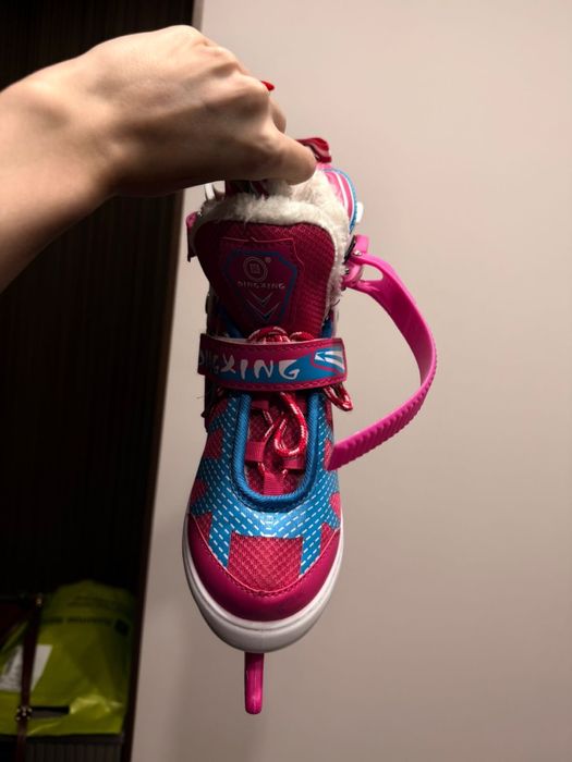 Продам коньки в отличном состоянии