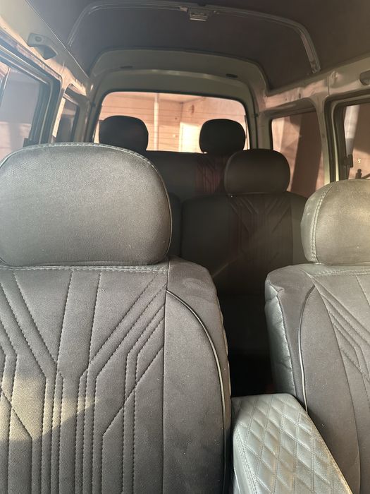 Продается дамас в хорошем состоянии 2018года молочного цвета