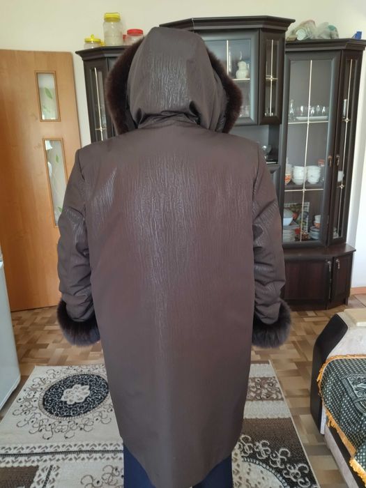 Продам зимнее женское пальто-пихор