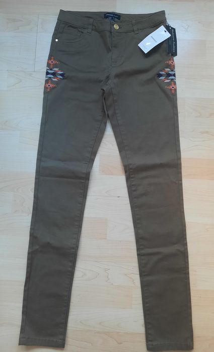 Дамски дънки и клинове XS, S,