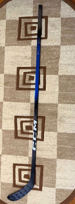 Crosa de Hochei CCM JetSpeed FT8 Pro | Flex 75 | P28 | Stanga (L)