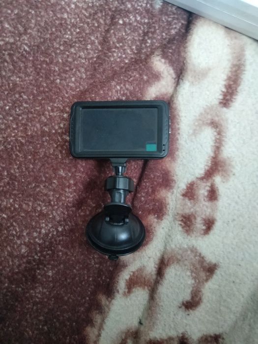 Продам новый видеорегистратор или обменяю на сотовый телефон