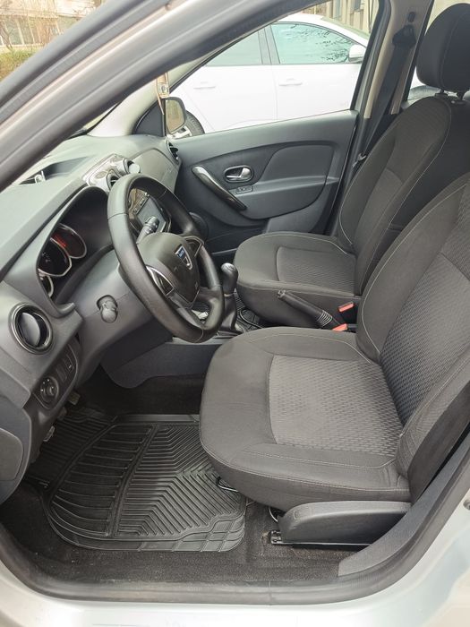 Dacia Sandero 2018, benzina