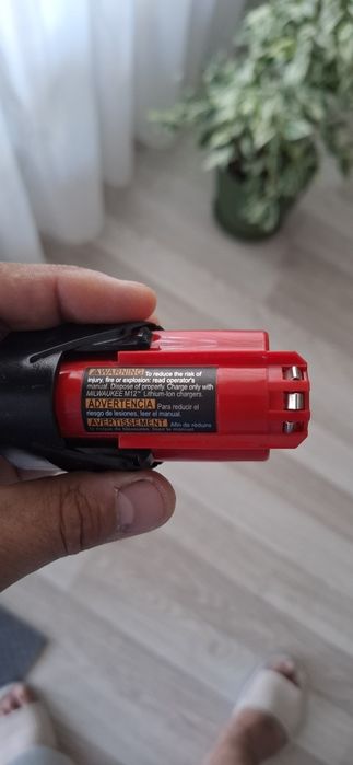acumulator milwaukee m12 3ah red lithium