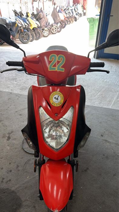 VAND, INCHIRIEZ SI REPAR SCUTERE