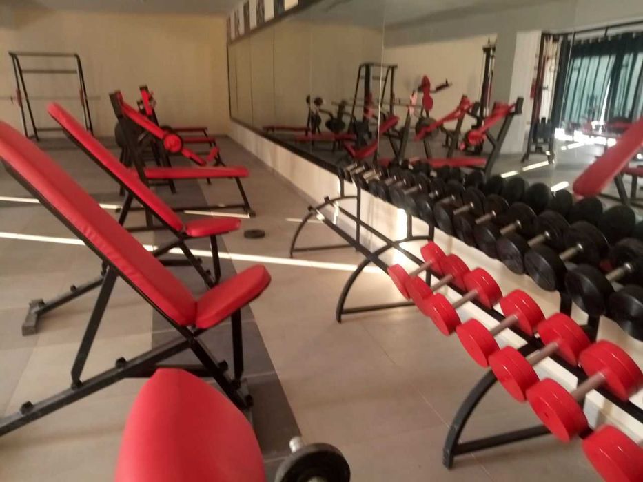 Fitnes anjomlari erkaklar uchun