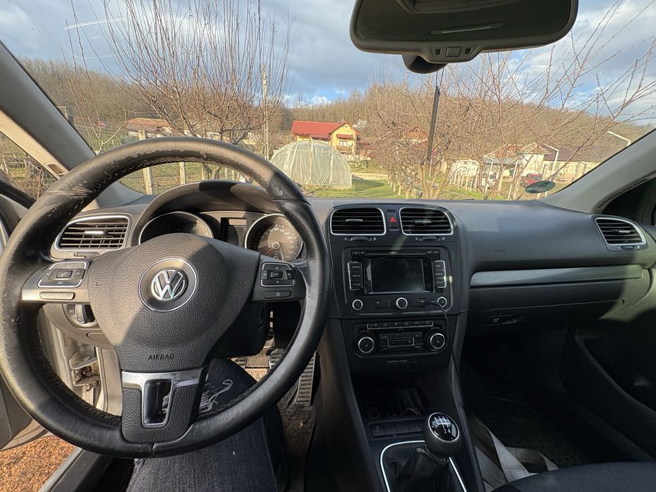 Golf 6 1.6 tdi.