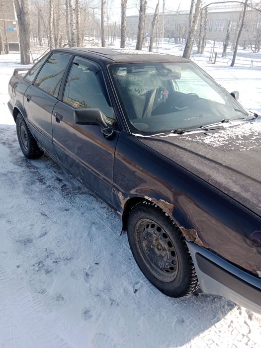 Продам Ауди 80б4 не дорого стоит газ