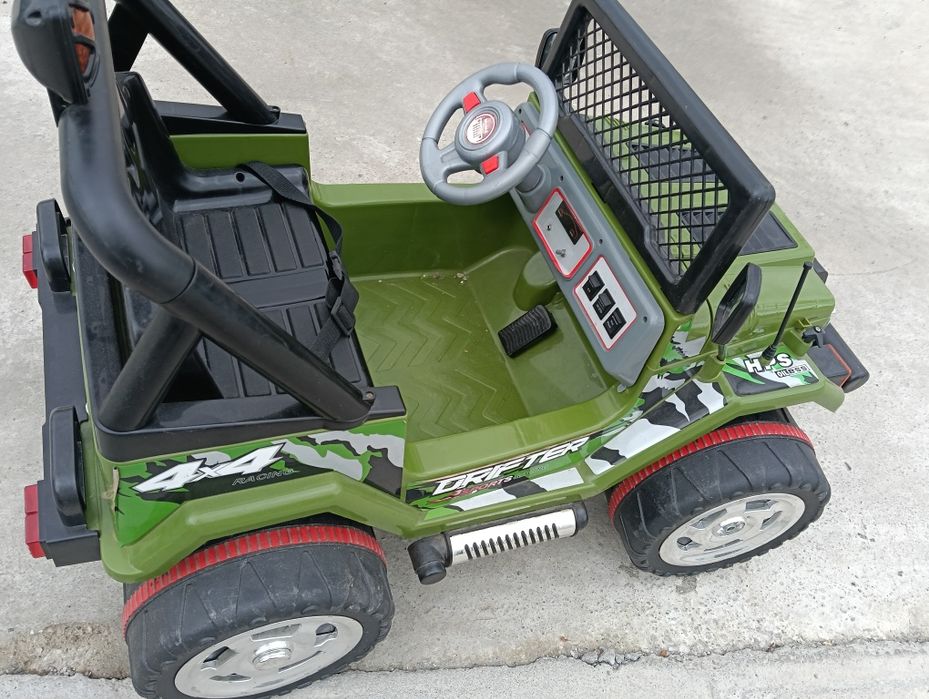 Masinuta electrica Jeep