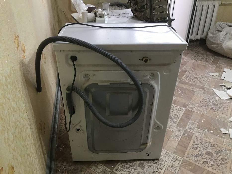 Продам стиральную машину ,30000