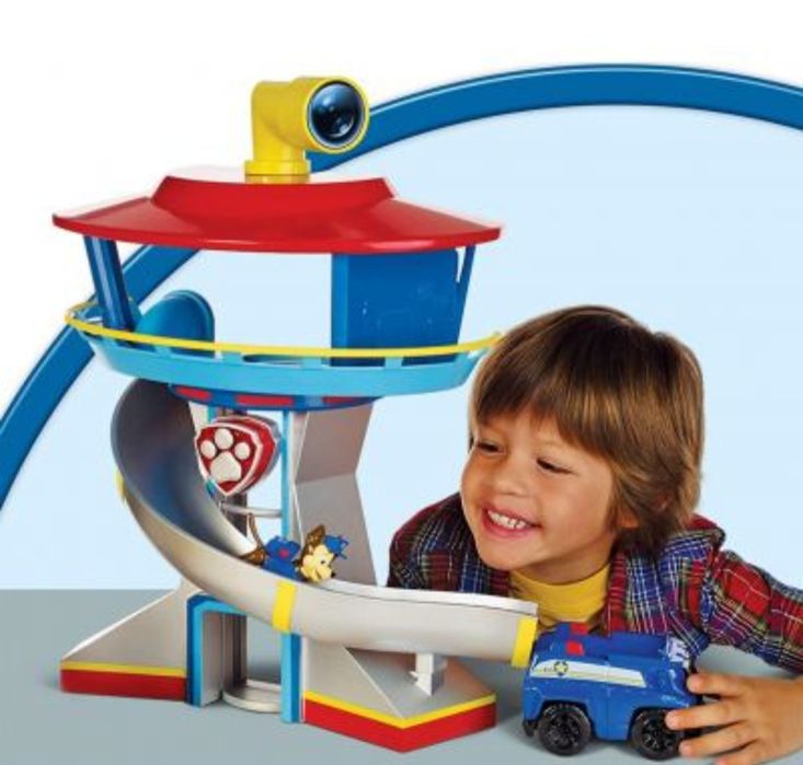 Наблюдателна кула на Пес патрул с 2героя