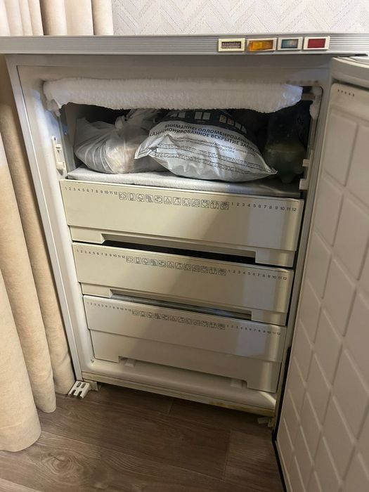 Продам морозилку Бирюса