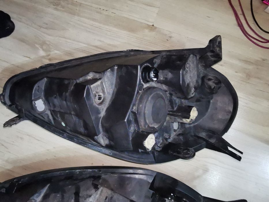 Faruri Fiat Grande Punto