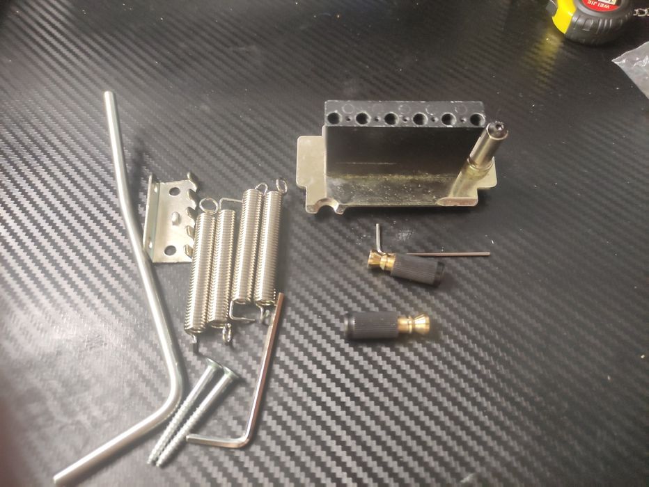 Гитпрное тремолло система  wilkinson