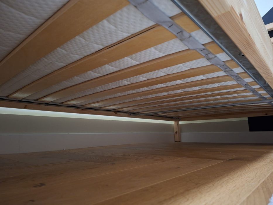 Cadru pat, somiera si saltea IKEA