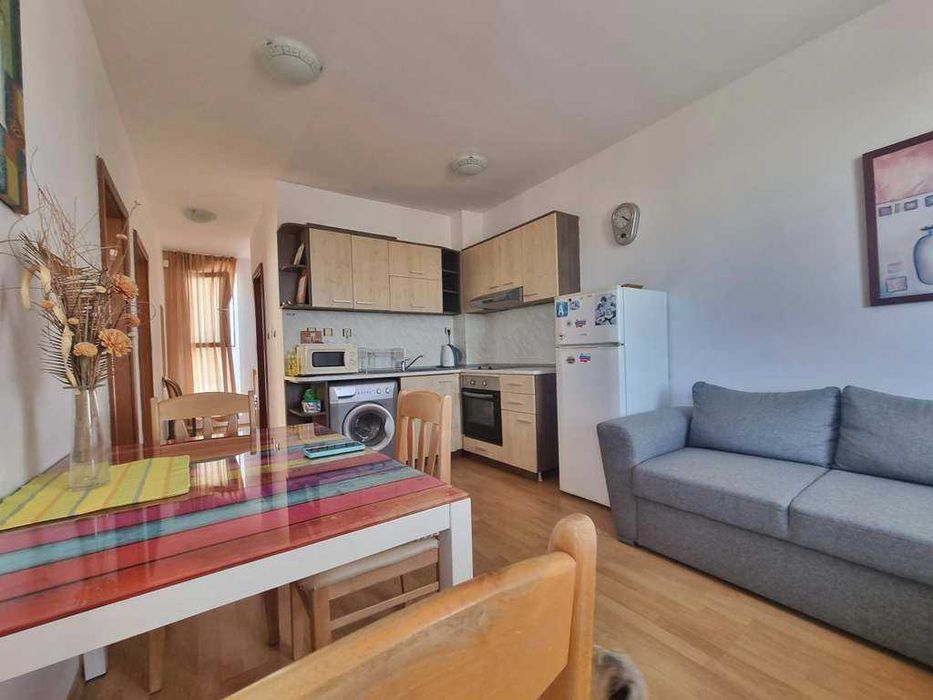 Продава се Тристаен апартамент в к.к. Слънчев бряг - 75 кв.м за 867 €/кв.м - Снимка #2