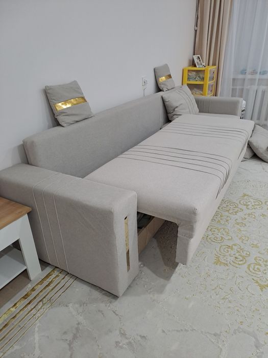 Продам диван новый почти 3 метра