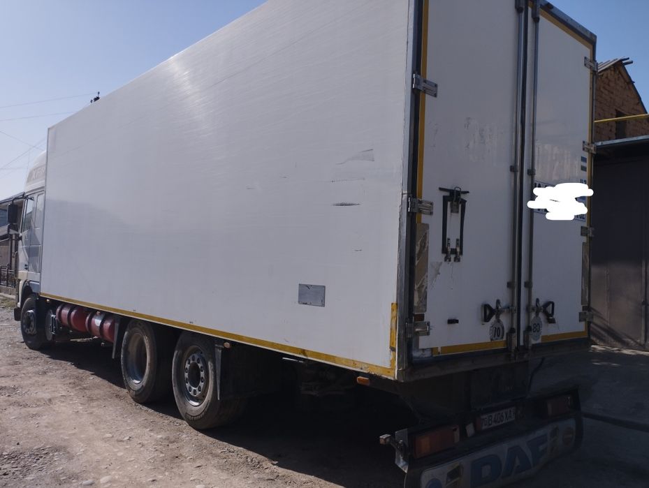 DAF yuk mashinasi sotiladi