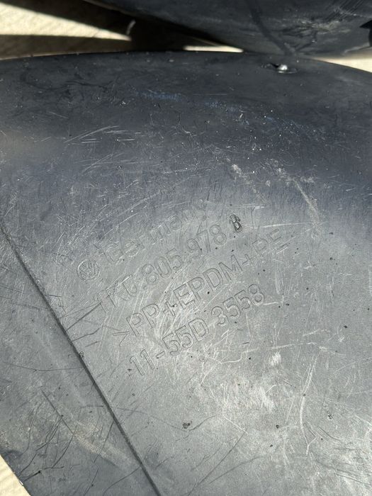 Carenaje aripă interioară față stângă/dreapta Volkswagen OE