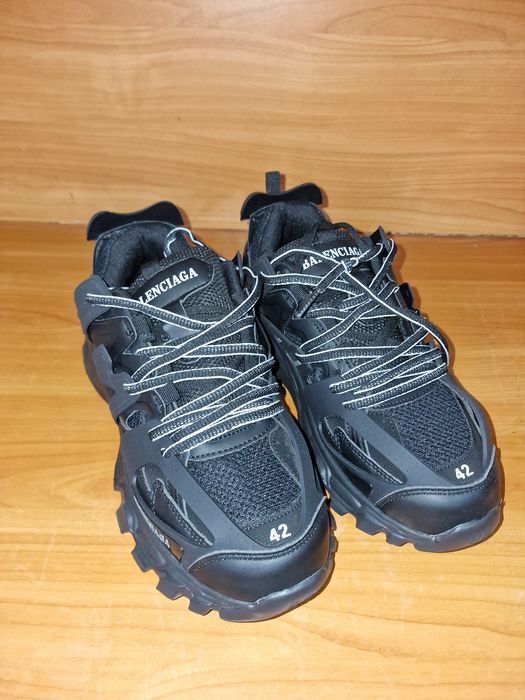 Balenciaga Track