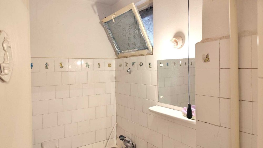 Vand apartament 3 camere str.Carpati, decomandat