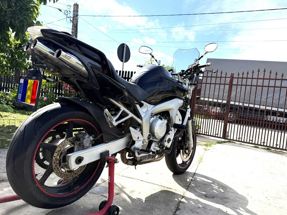Yamaha FZ6-N 600 cm³ – An 2005