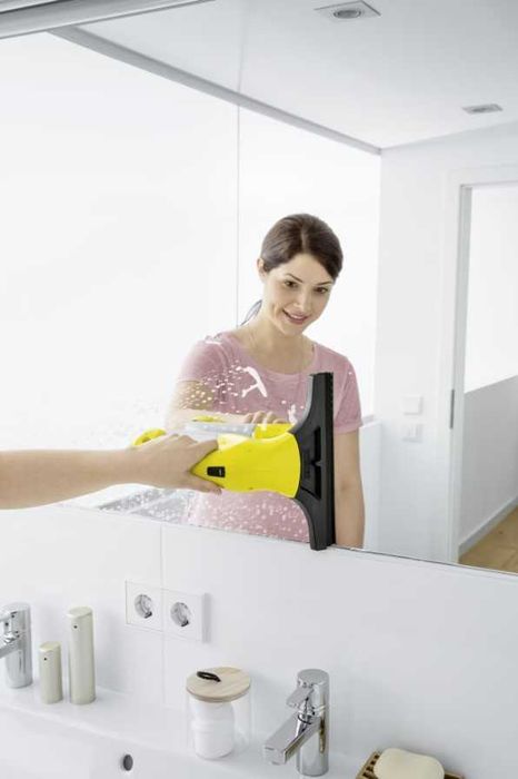 Уред за почистване на прозорци Karcher WV 2 Стъклочистачка