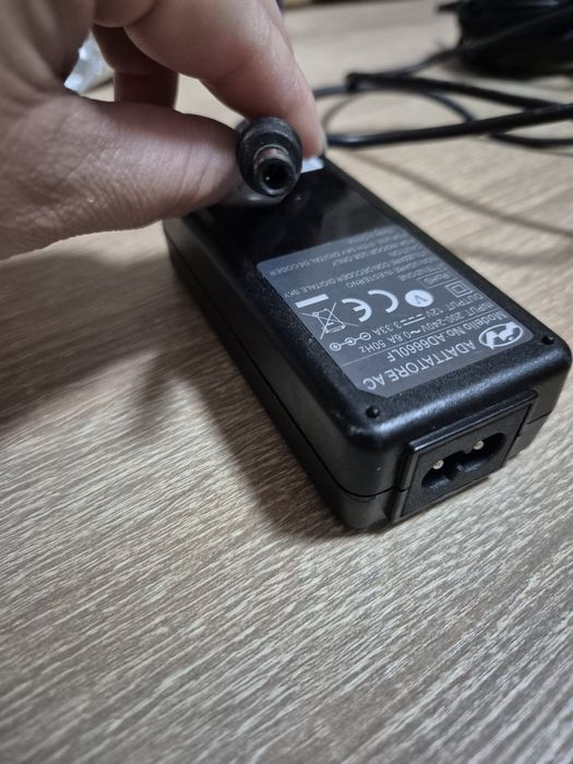 Încărcătoare laptop 3 modele.