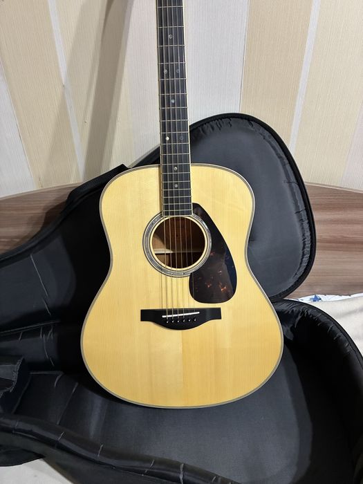 Yamaha LL16M электроакустическая гитара