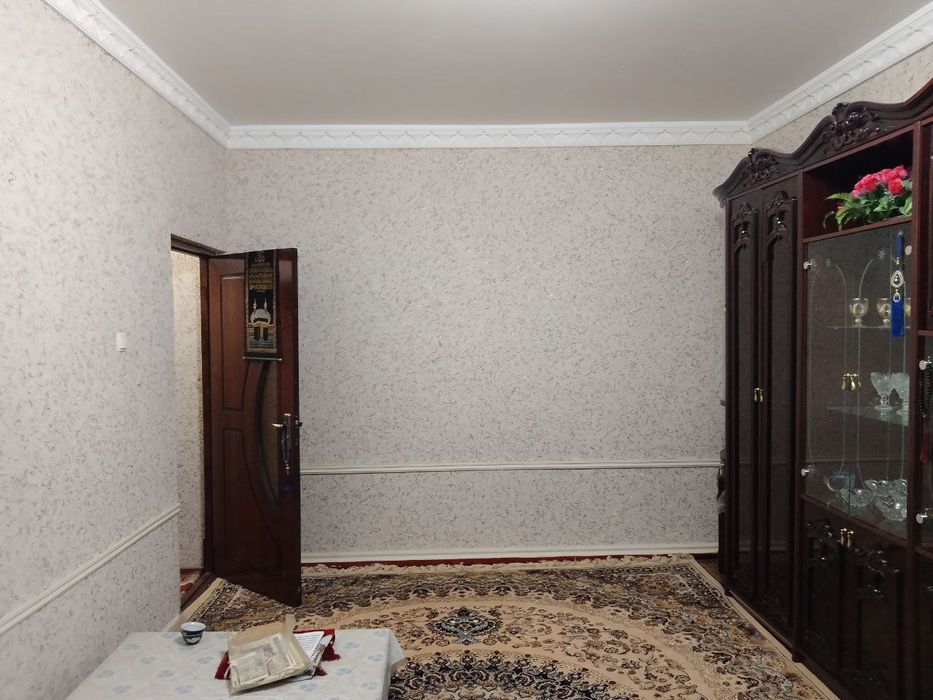 Qishloq qurulish bonk yonida 5xonali uy sotiladi