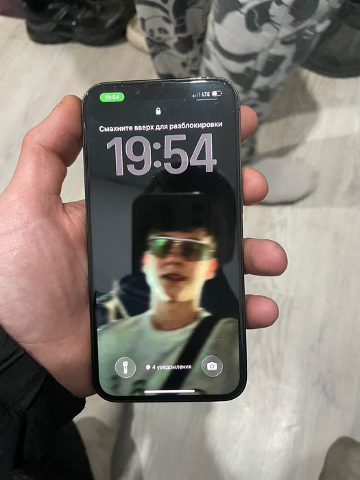 Продам айфон 13 про