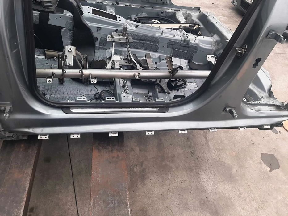 prag stanga audi a6 c7 4g 2013