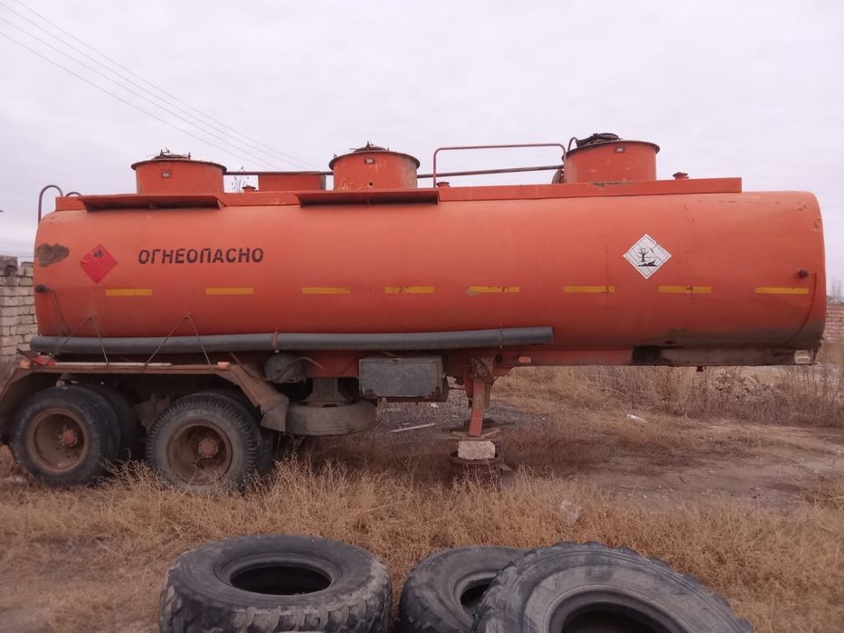 Полуприцеп Нефаз