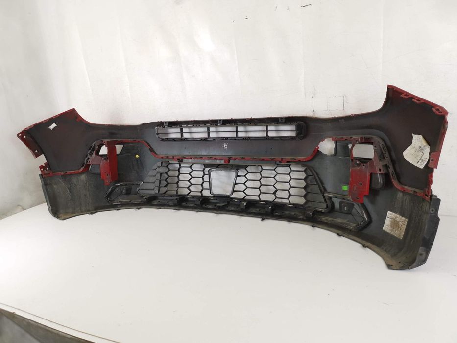 Предна броня с предна престилка и долна решетка Джип Авенджър / Jeep A