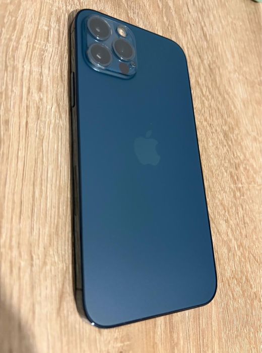 Iphone 12 pro в хорошем состояний